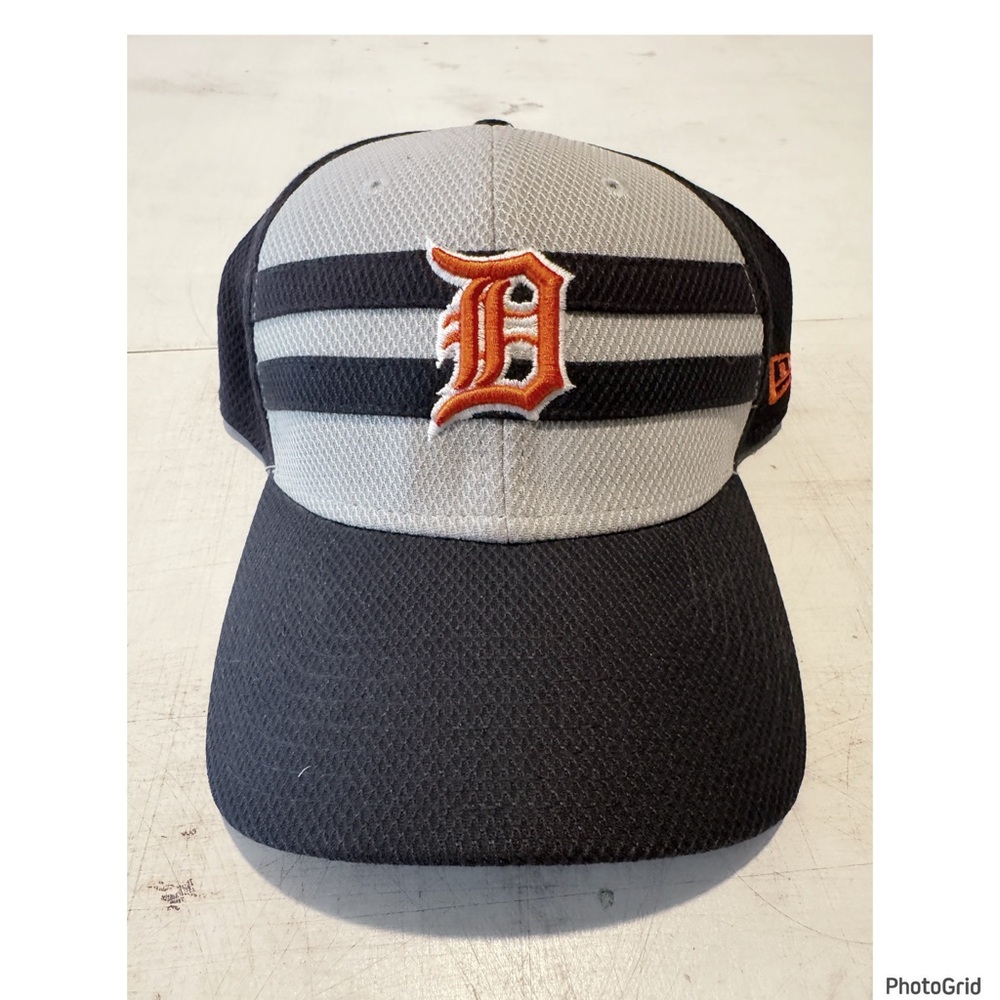 Detroit Tigers MLB New Era 39THIRTY Black Orange SMALL-MEDIUM Hat Cap Fitted